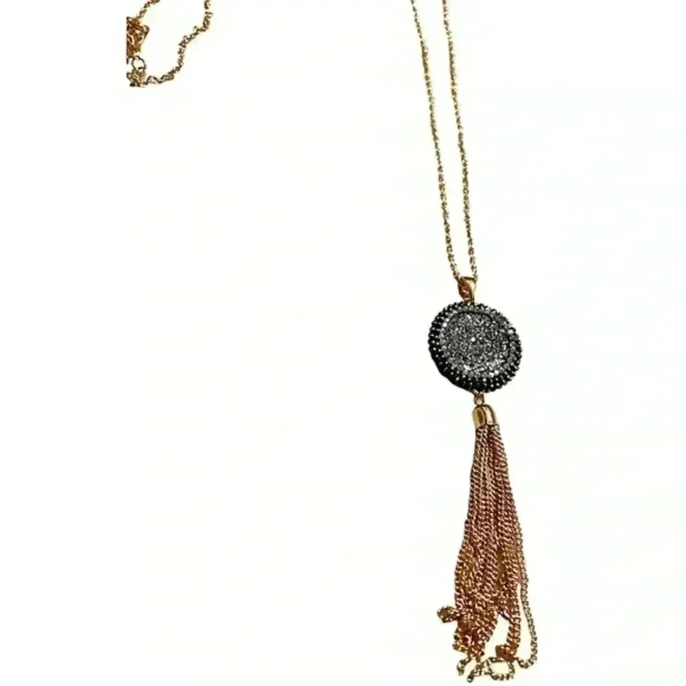 NWT BLACK AND GOLD GLITTER STONE TASSEL NECKLACE - Picture 2 of 2